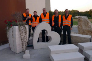 Hans Stengel, Carmen Lechner, Thomas Fink, Anton Meyr und Marco Härtle (v.l.n.r.) bei der Fa. Franken-Schotter